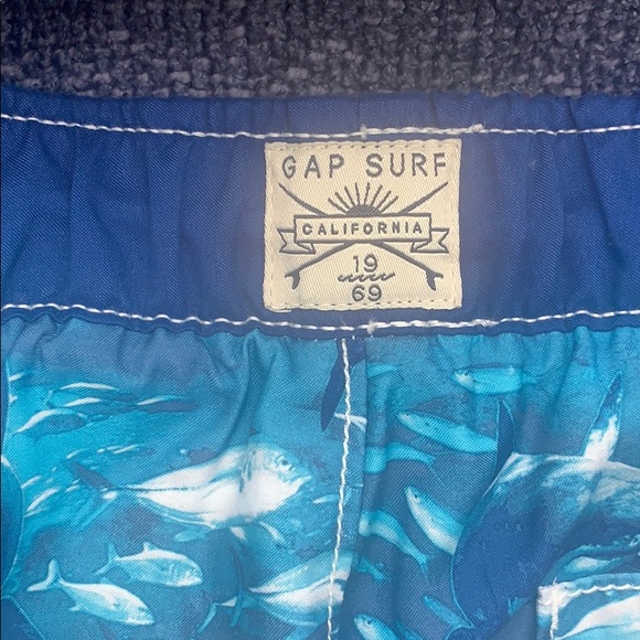 3 for $15 GapKids shark swim trunks - Picture 4 of 8